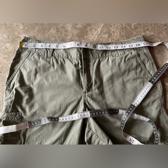 Columbia green khaki hiking cotton hiking shorts size 12 - Picture 8 of 11